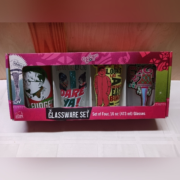 A Christmas Story Glassware Set of 4 16oz Glasses/ Collectable/ New - Picture 1 of 3